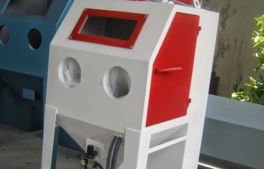 Ưu điểm nổi bật của tủ phun cát áp lực