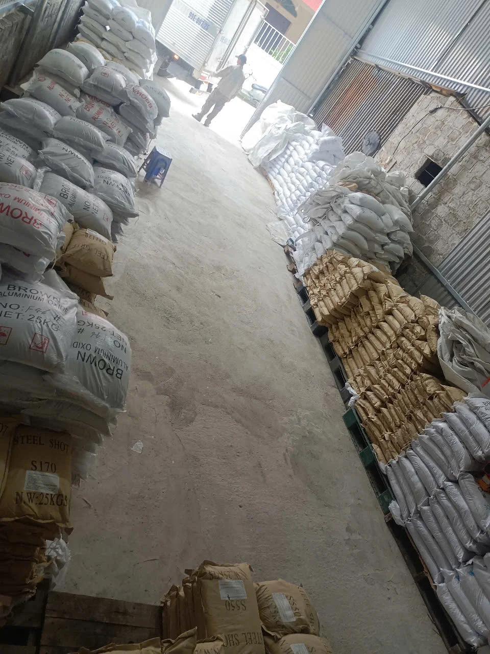 Ứng dụng đa dạng của cát đen trong nhiều lĩnh vực Ứng dụng đa dạng của cát đen trong nhiều lĩnh vực