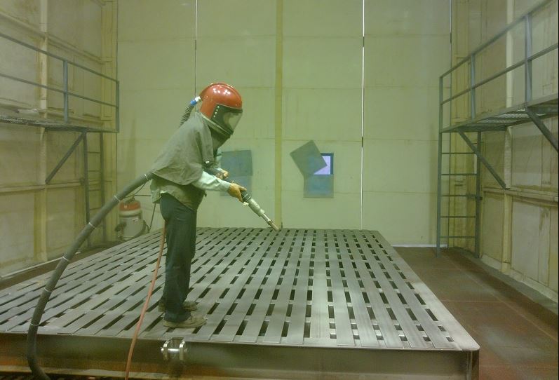 Các bước chuẩn bị trước vận hành buồng phun cát