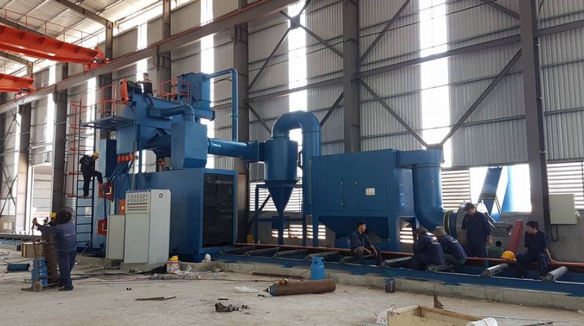 Lợi ích vượt trội của máy phun bi làm sạch rỉ sét cho các ngành