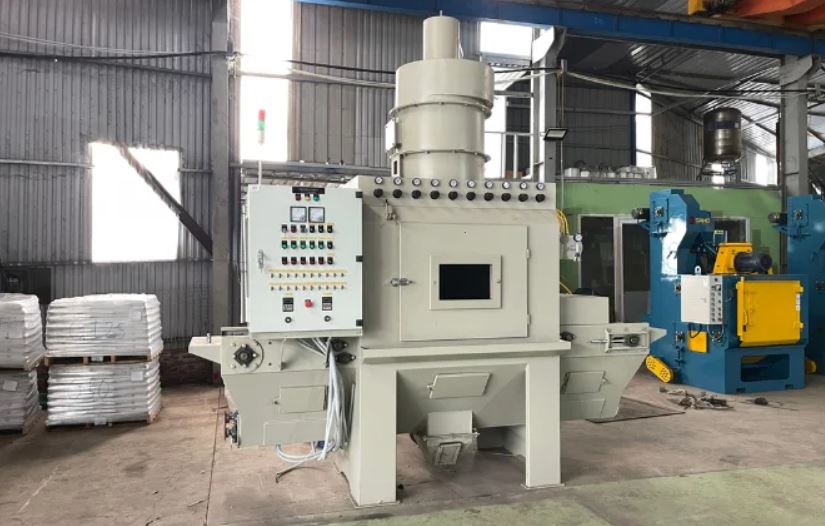 Thiết bị phun cát di động và cố định có gì khác biệt? So sánh chi tiết