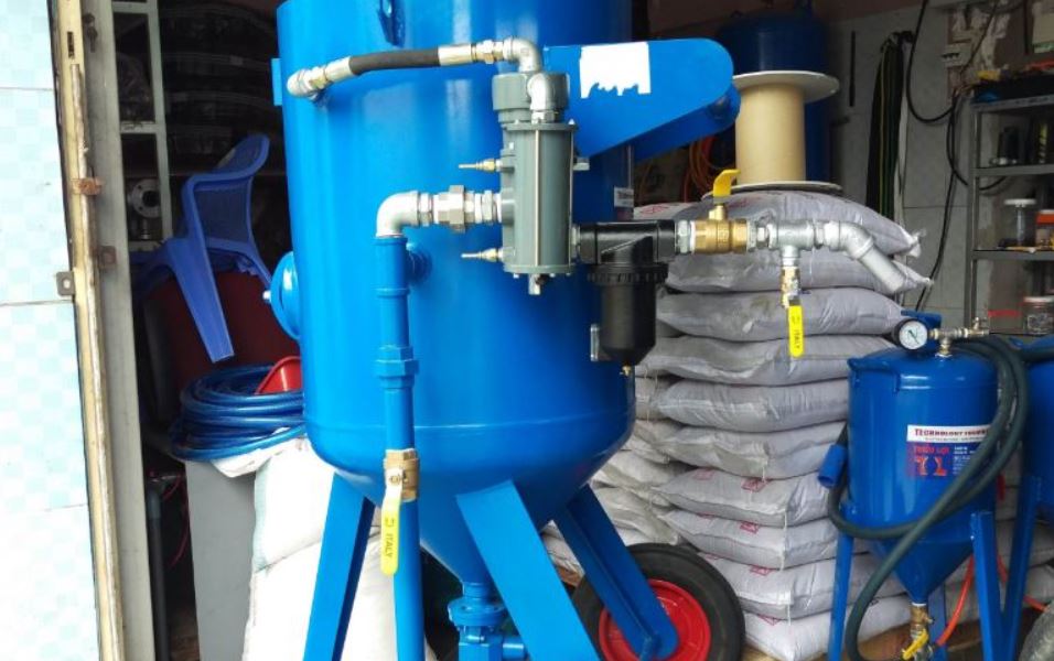 Bí kíp an toàn khi sử dụng cối bắn cát di động cho người mới